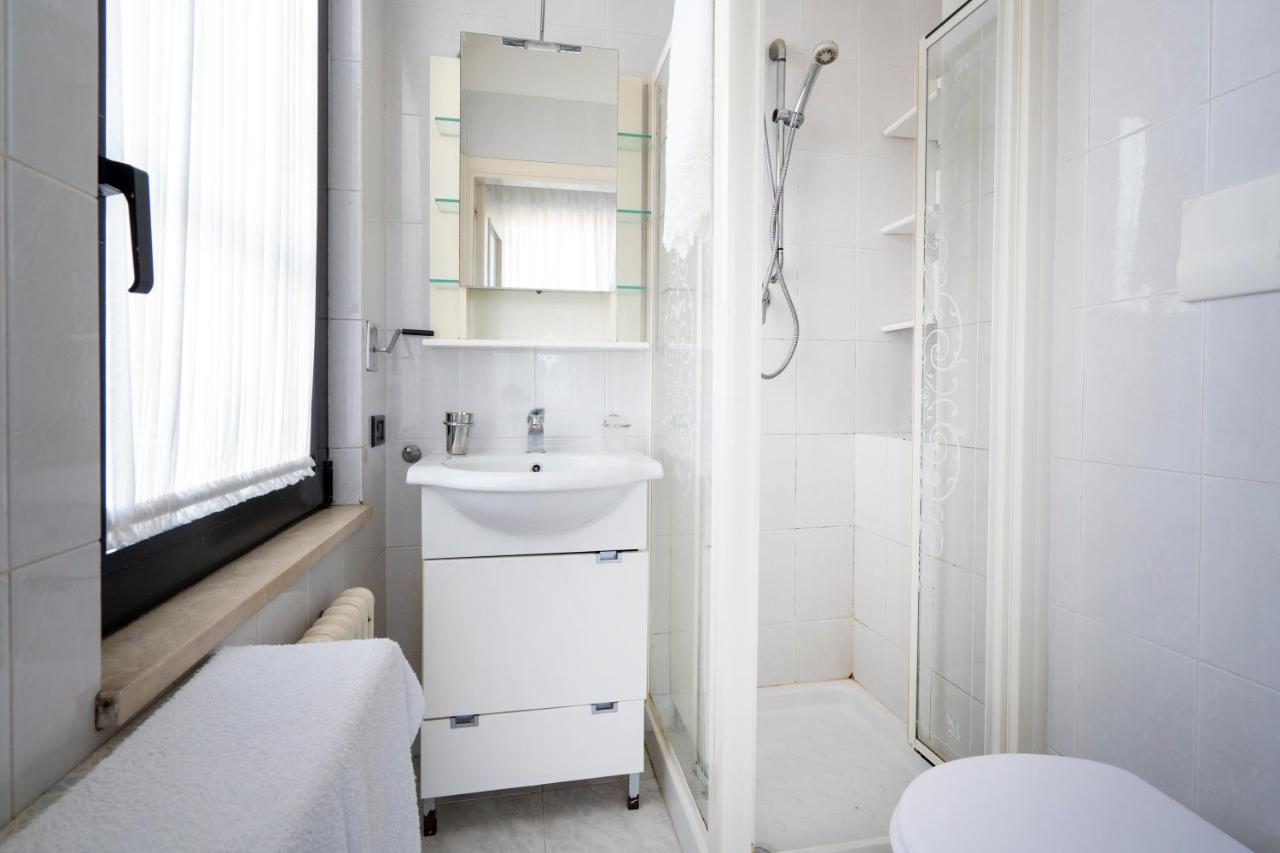 Grazia Attic Apartment With Terrace Трани Екстериор снимка